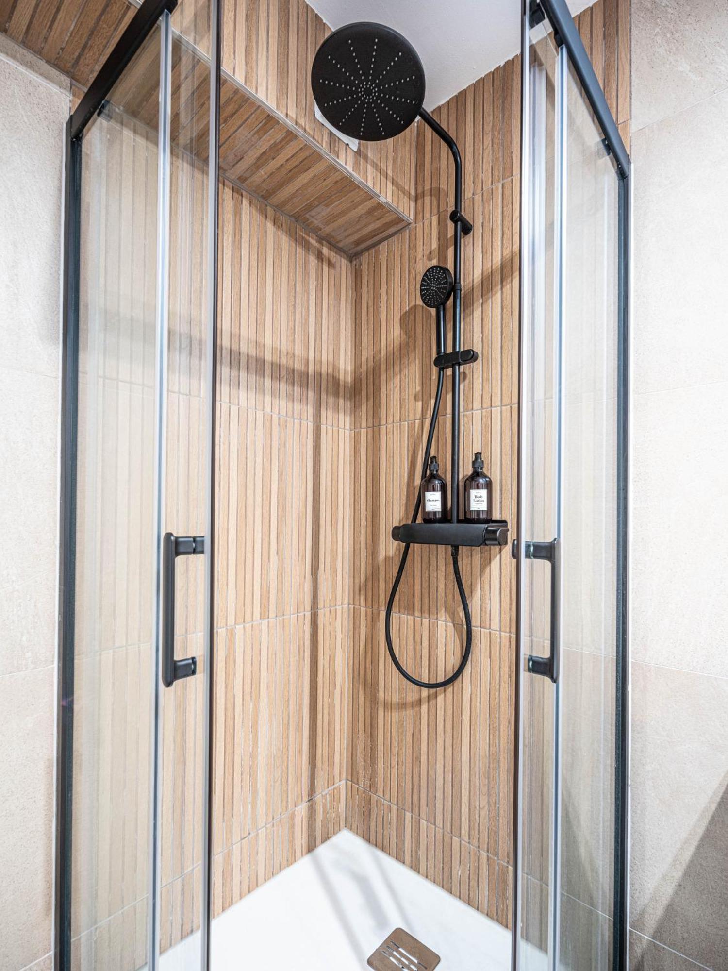 Appartement Cocooning En Centre-Ville - Residence Le Colisee إرمونت المظهر الخارجي الصورة